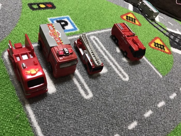 トミカ大集合 駐車中